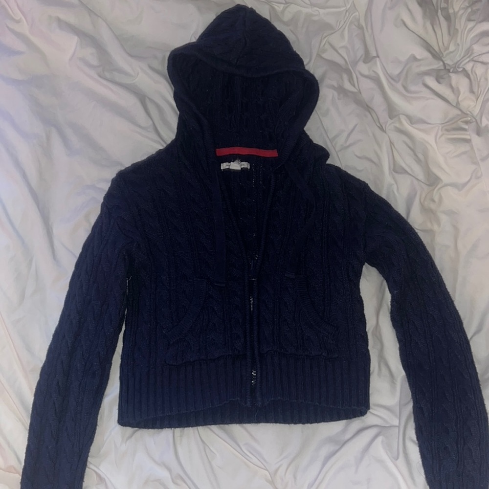 cropped zip up